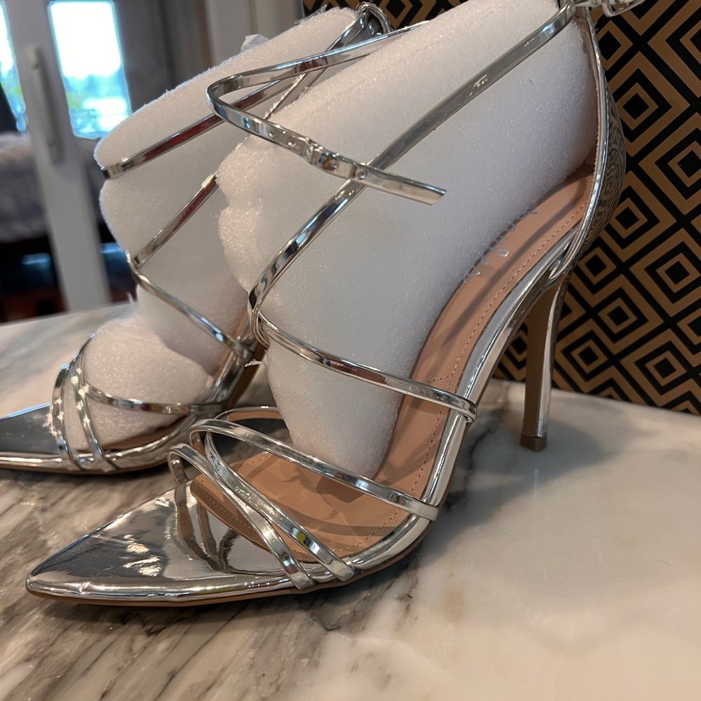 Charles by Charles Davis brand new in box!  Just in time for summer weddings!!